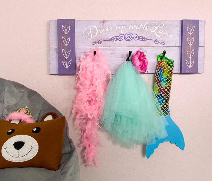 children-dress-up-rack-12x32 Dress Up Rack - 12x32