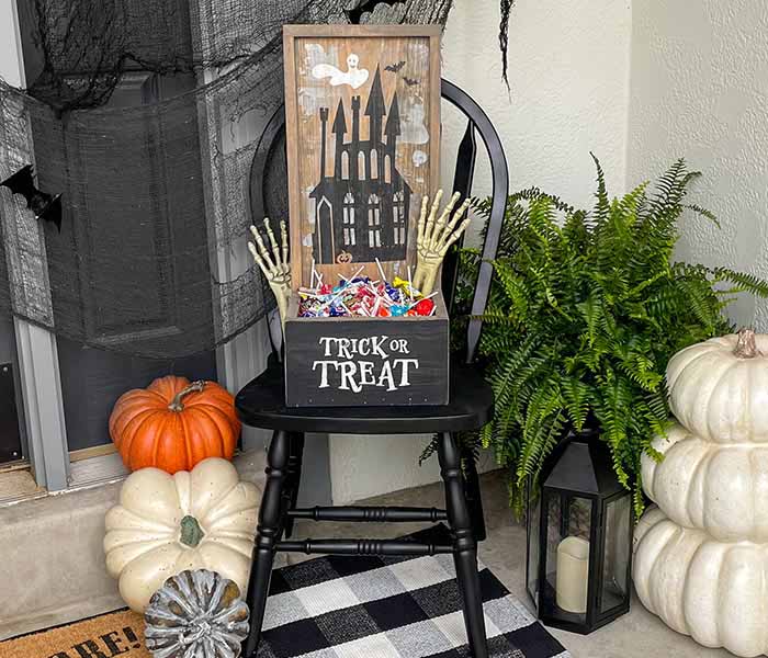 porch-haunted-house-small-planter Haunted House Small Planter