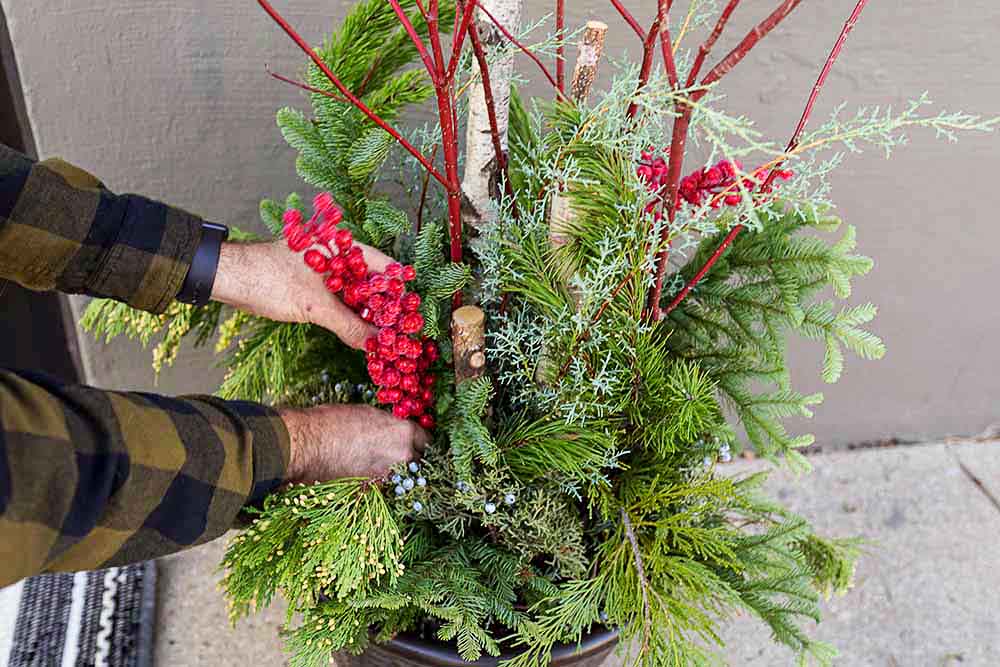greenery-33 Creating Winter Porch Greenery